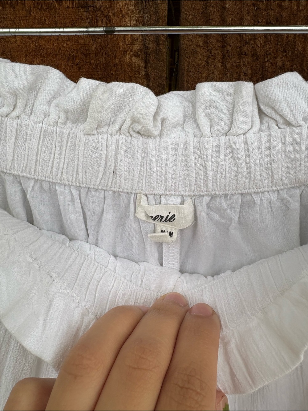 American Eagle Aerie White Ruffle Eyelet Shorts - Picture 3 of 4